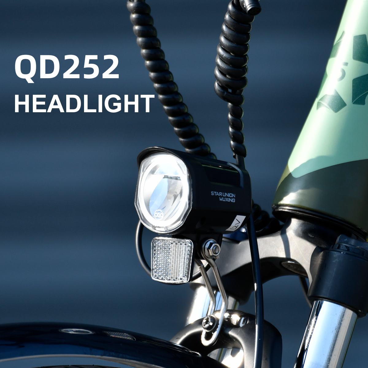 52　Vaundy/strobo+ Star UnionQD252 Head Light